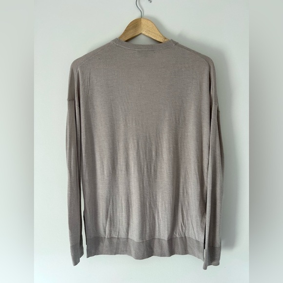 VINCE cardigan button down v neck beige  sweater oversized fit - Picture 4 of 8